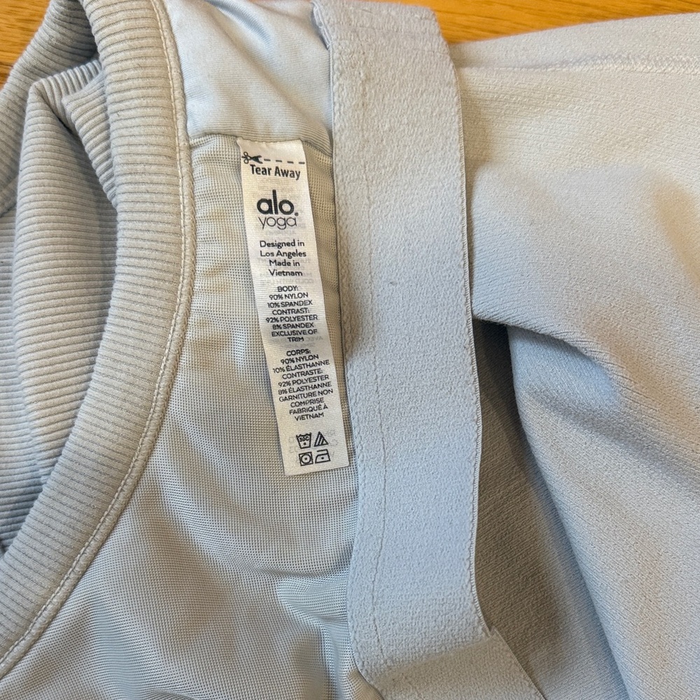 ALO Yoga Pale Grey Ribbed Racerback Tank - Picture 5 of 5